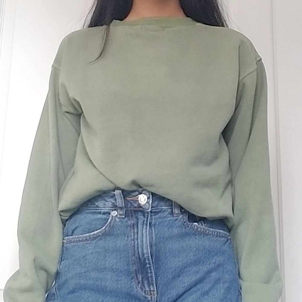 Green Sweatshirt